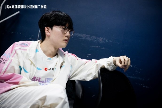 LPL发布BLG赛后返图：初心如磐 笃行致远 期待下一场比赛精彩表现